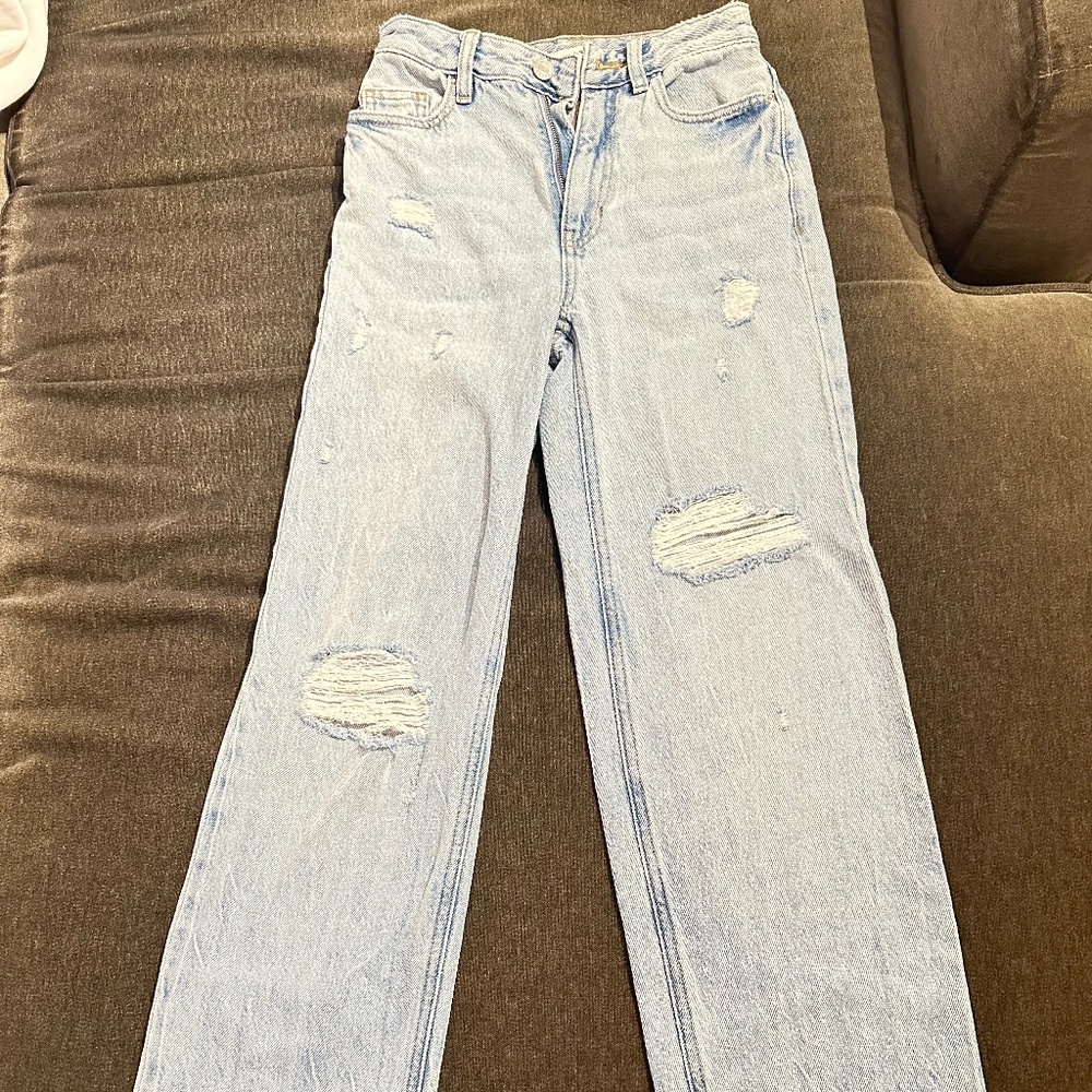 PacSun distressed jeans